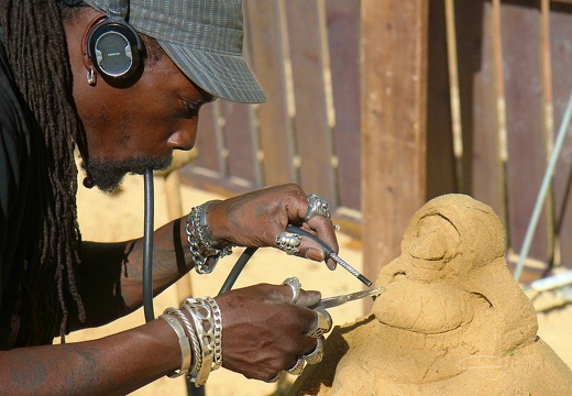 Sand Sculptor